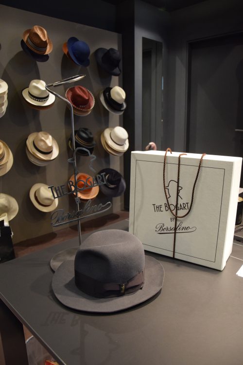 Borsalino exhibitor for hats