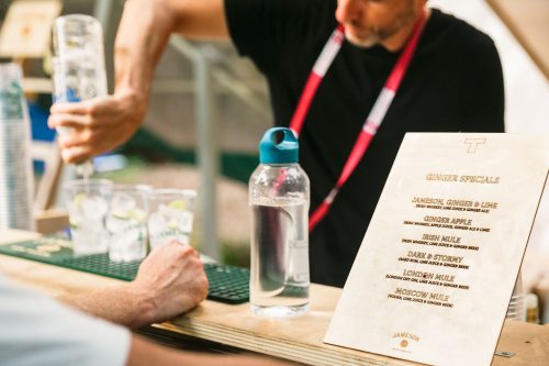 Terraforma | drink list in legno inciso al laser