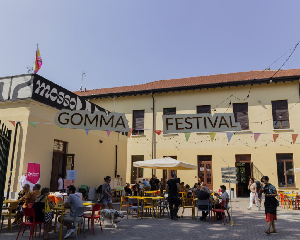 wayfinding kit for GOMMA festival - insegna principale